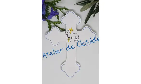 Croix à l'agneau