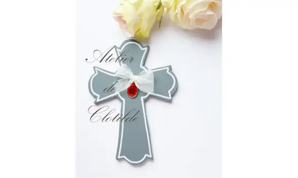 croix médaille émaillée gris/rouge